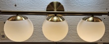  18314/3 - Three Light Globe Vanity